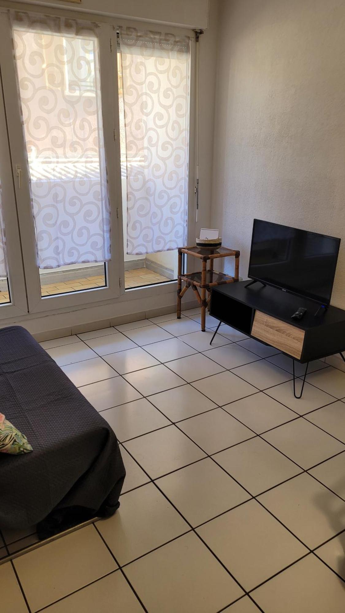 Appartement T2 Imm. La Villa D'Este Динь-ле-Бен Экстерьер фото